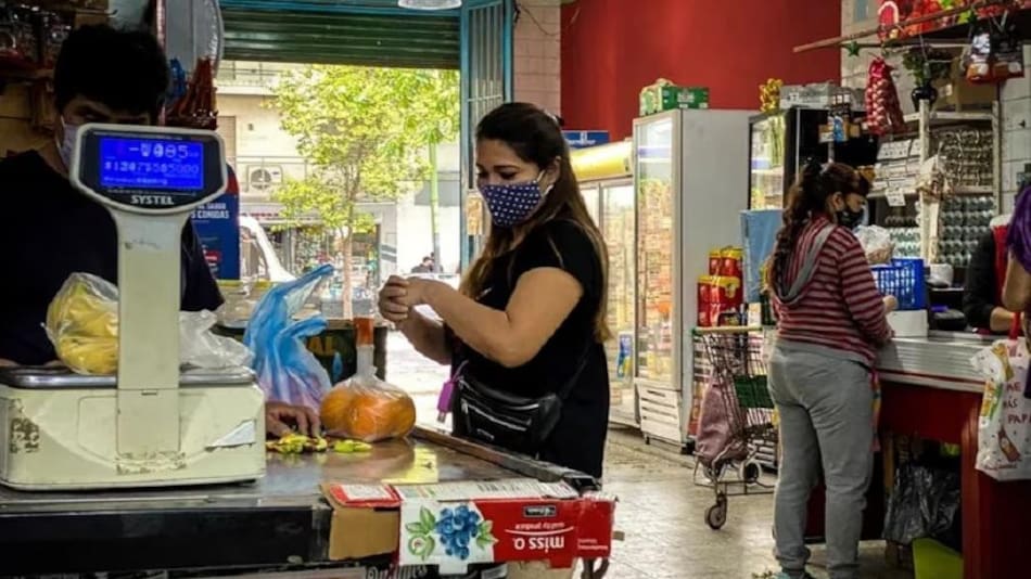 Inflación, canasta básica. EFE
