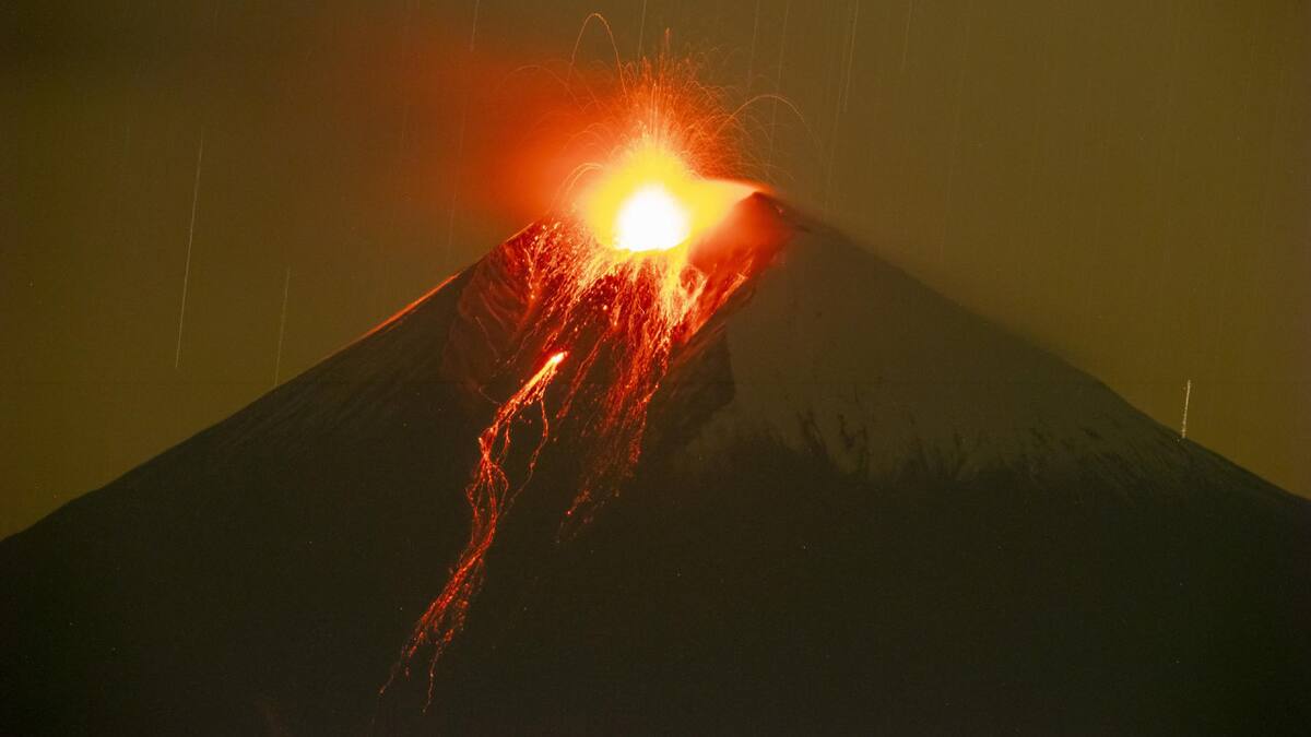 Volcán Sangay. Foto: EFE.