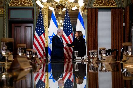 Benjamín Netanyahu y Kamala Harris. Foto: REUTERS.