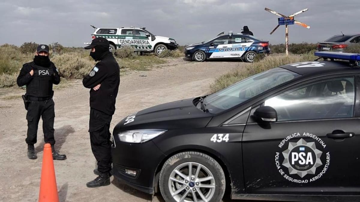 Caso Facundo Astudillo Castro, en el operativo del sábado pasado se halló una zapatilla que sería del joven de 22 años, Foto Télam