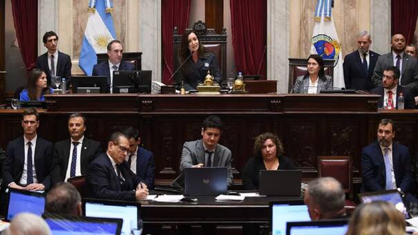 Senado: aprobaron pliegos militares y se declaró duelo nacional al 18 de julio por el atentado a la AMIA