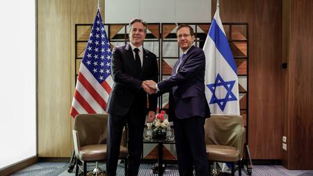 Antony Blinken e Isaac Herzog. Foto: Reuters.