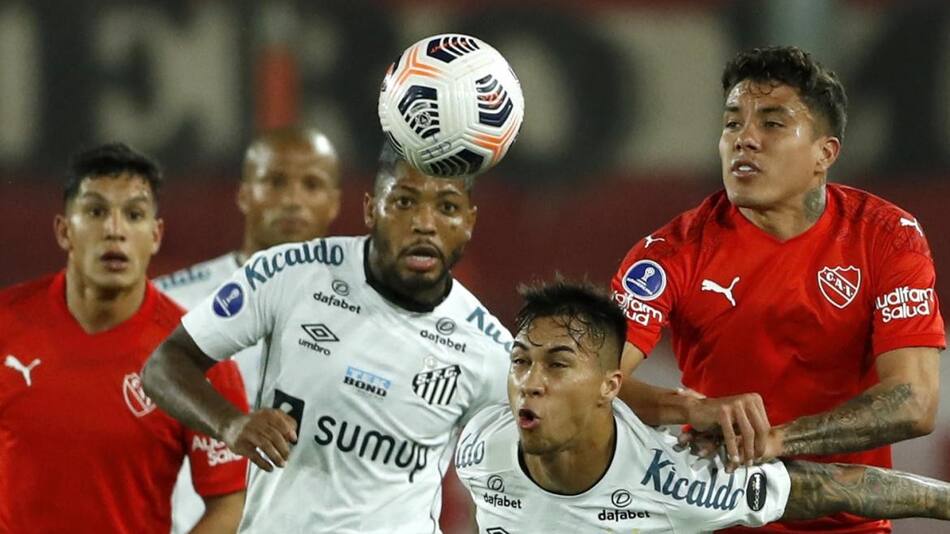 Copa Sudamericana, Independiente vs. Santos, REUTERS