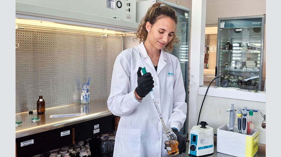 La primera autora del trabajo, Florencia Menis Candela, se desempeñó como becaria doctoral del CONICET. Créditos: gentileza investigadores.