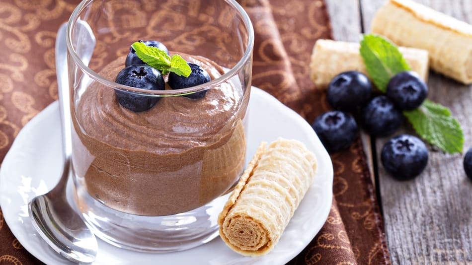 Un rico y fácil budín de chocolate