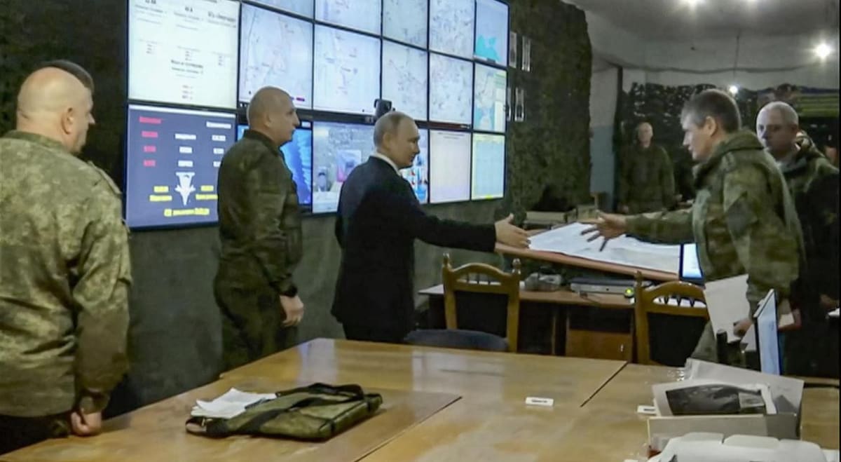 Putin visita cuarteles generales rusos en Ucrania. Foto: EFE.