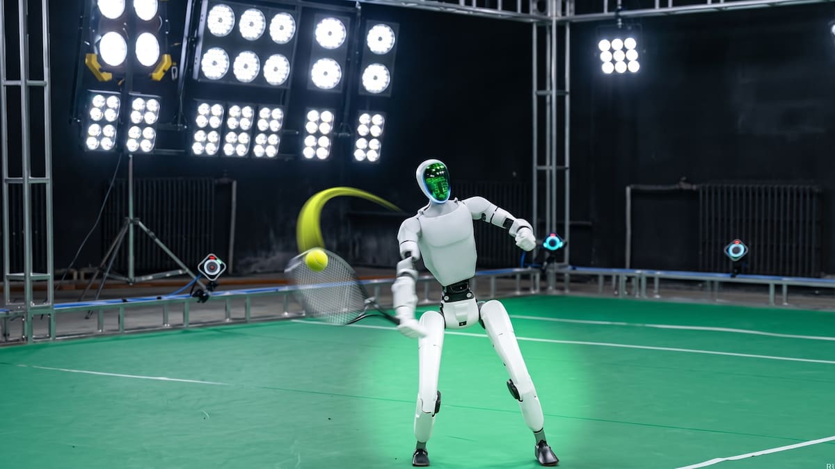 Un robot humanoide chino aprendió a jugar al tenis en solo 5 horas: logró devolver el 96,5% de las pelotas
