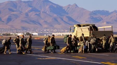 Militares norteamericanos llegan a la frontera con México_Reuters