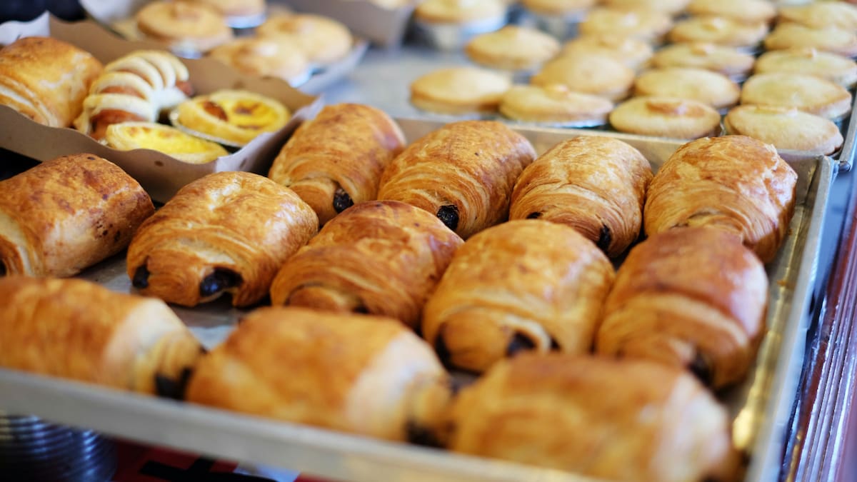 Facturas exhibidas en una panadería. Foto: Unsplash