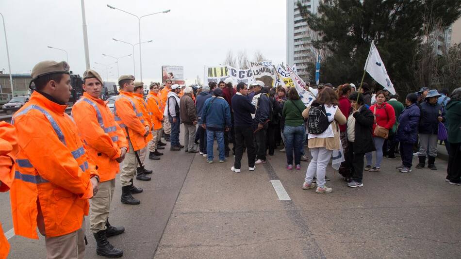 Cortes y protestas 25-6-18 - Paro CGT (NA)