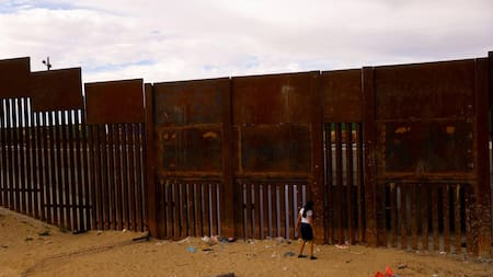 El muro de la frontera entre México y Estados Unidos. Foto: Reuters.