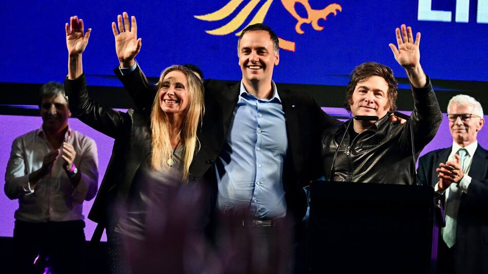 Karina Milei, Manuel Adorni y Javier Milei. Foto: Juan Foglia/NA.