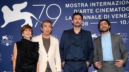 Alejandra Flechner, Ricardo Darin, Santiago Mitre y Peter Lanzani en Venecia_EFE
