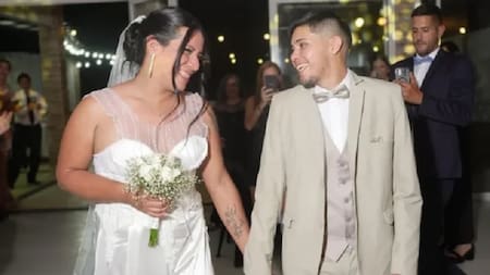 Controversia en Corrientes: quién es el sacerdote que casó a una pareja trans y qué le pidieron sus superiores