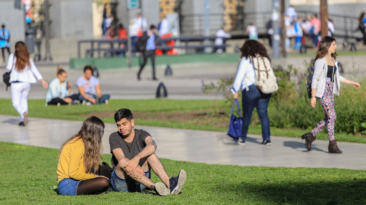 Días templados, sol y pocas chances de lluvia: cuál será la jornada más cálida de la semana, según el SMN