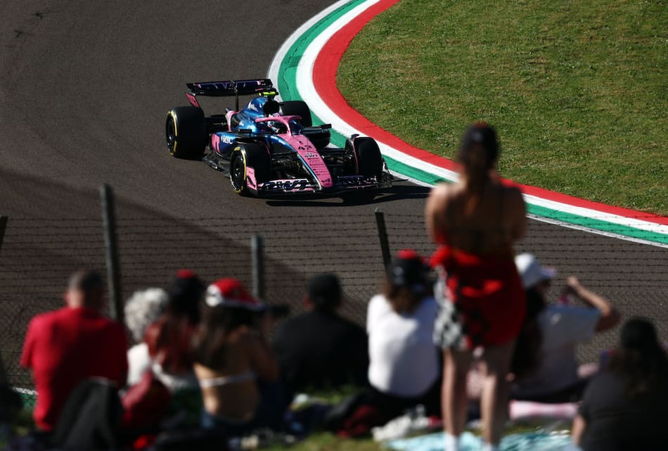 Franco Colapinto en el Gran Premio de Emilia-Romaña 2025. Foto: REUTERS/Jakub Porzycki.