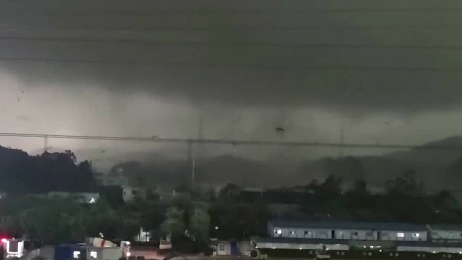 Tornado en China. Foto: Reuters.