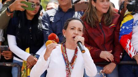 Corina Machado, marcha opositora en Venezuela. Foto: Reuters