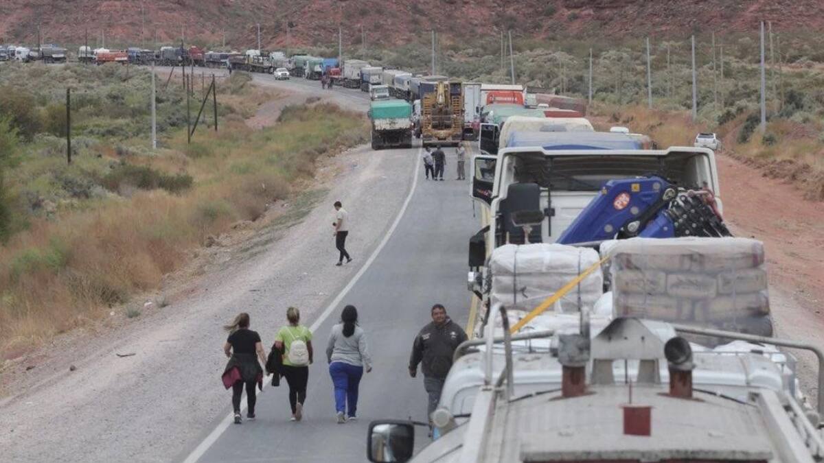 Cortes en Neuquén de trabajadores de la salud