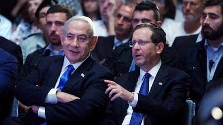 Benjamin Netanyahu y Isaac Herzog. Foto: REUTERS.