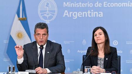 Anuncio de Sergio Massa y María Fernanda Raverta. Foto: Prensa.