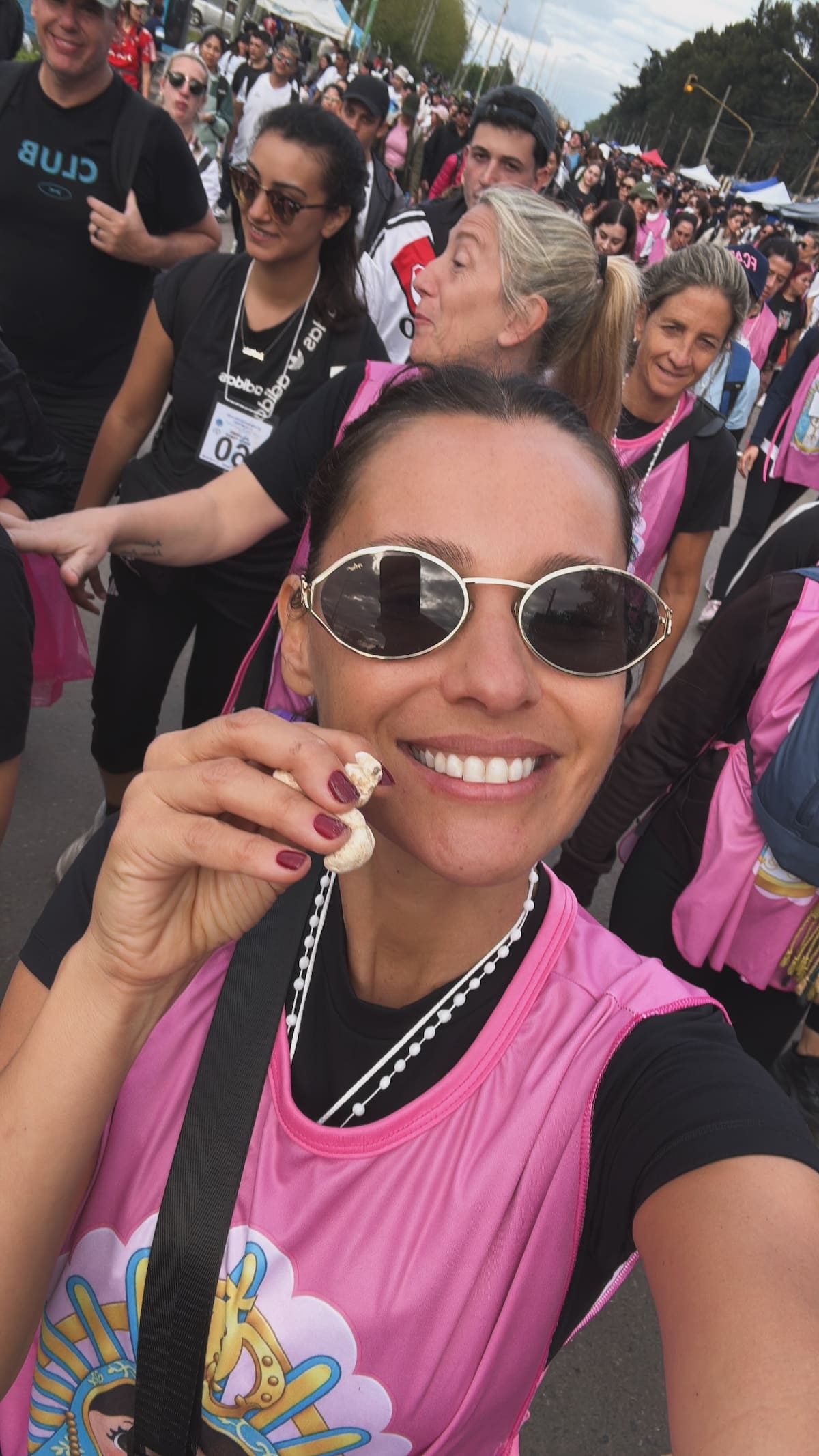 Pampita, Daniela Celis y Rocío Marengo conmovieron en la Peregrinación a Luján: los motivos detrás de su caminata