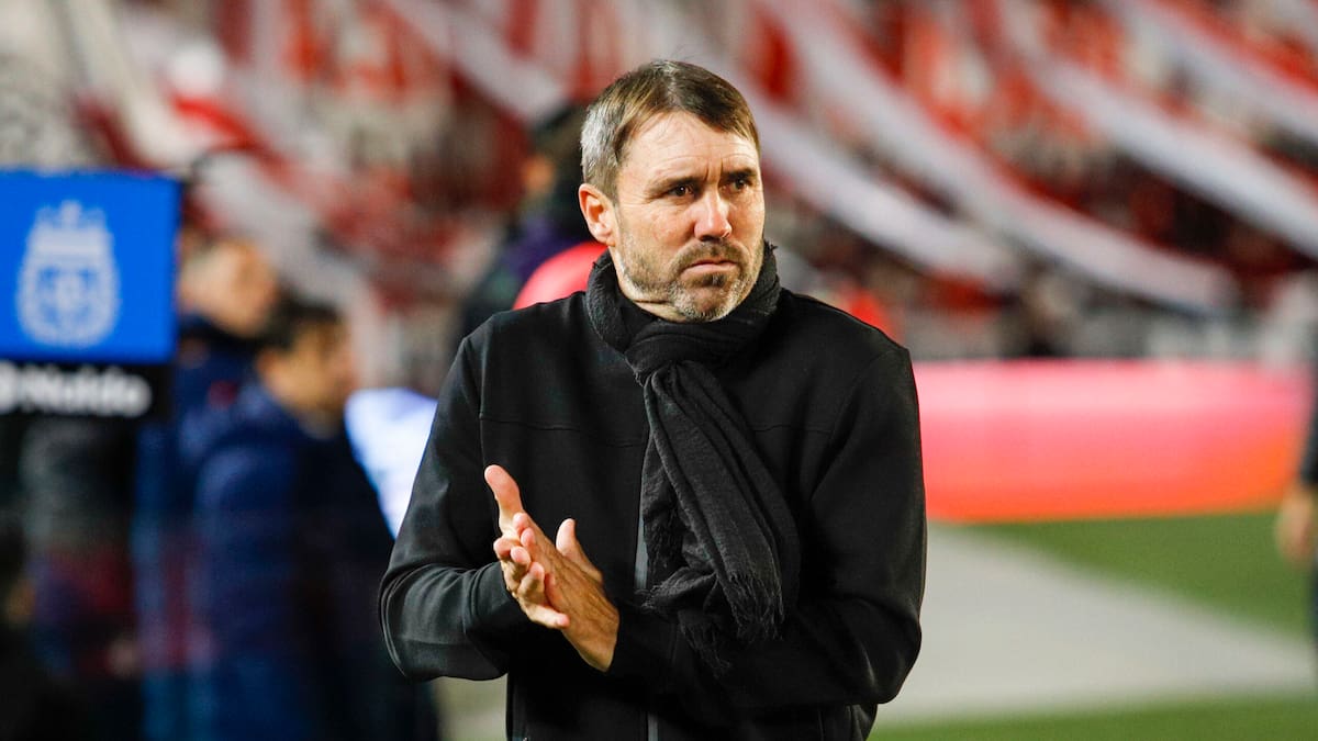La buena noticia de AFA que recibió River: Coudet fue “indultado” y estará en el banco ante Gimnasia