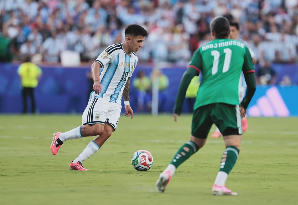 Thiago Almada podría ser jugador de River.