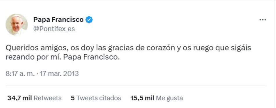 papa francisco primer twit