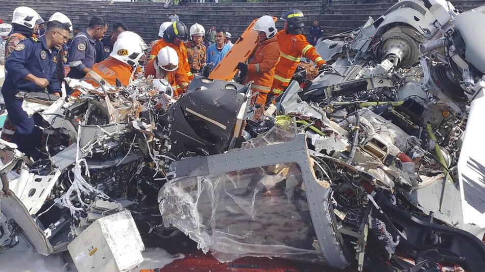 Choque de helicópteros en Malasia. Foto: EFE.