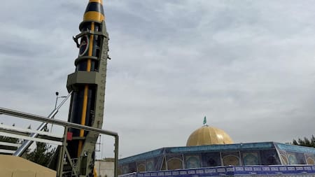 Presentación de Irán de su nuevo misil balístico. Foto: REUTERS.