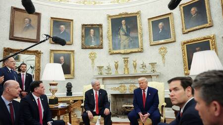 Benjamín Netanyahu y Donald Trump. Foto: Reuters/Kevin Mohatt