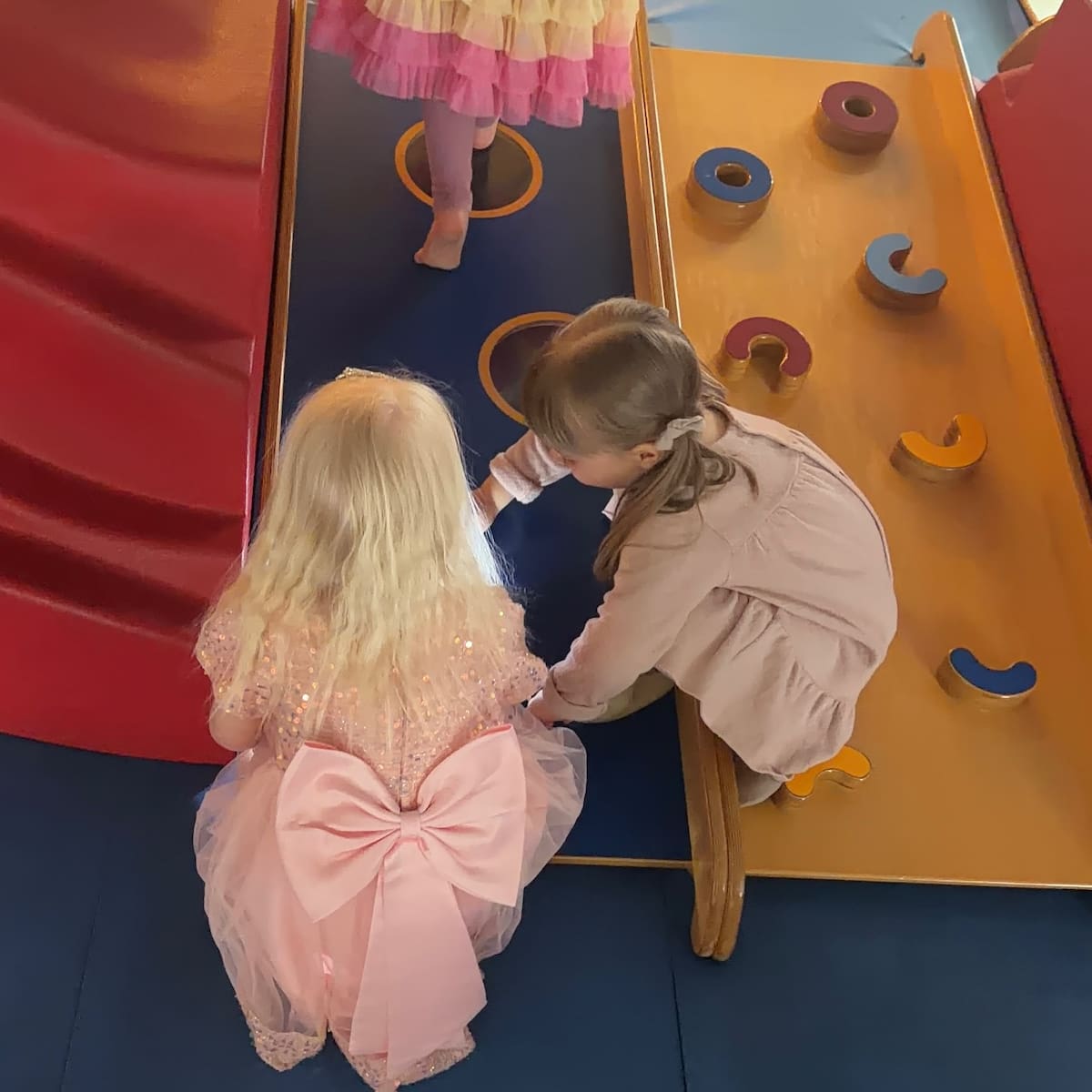 Hijos de Maxi López y Daniela Christiansson