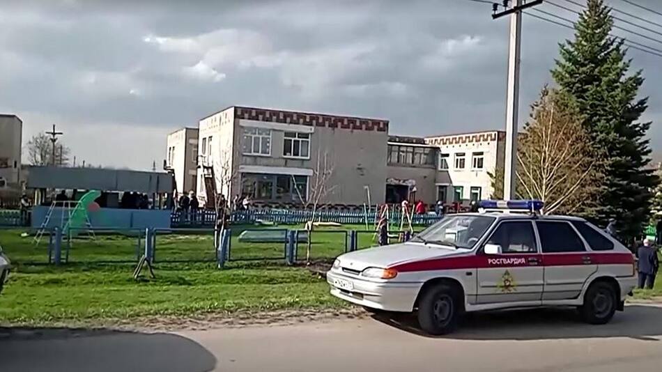 Drama en Rusia, un hombre disparó en un jardín de infantes, foto captura video Reuters
