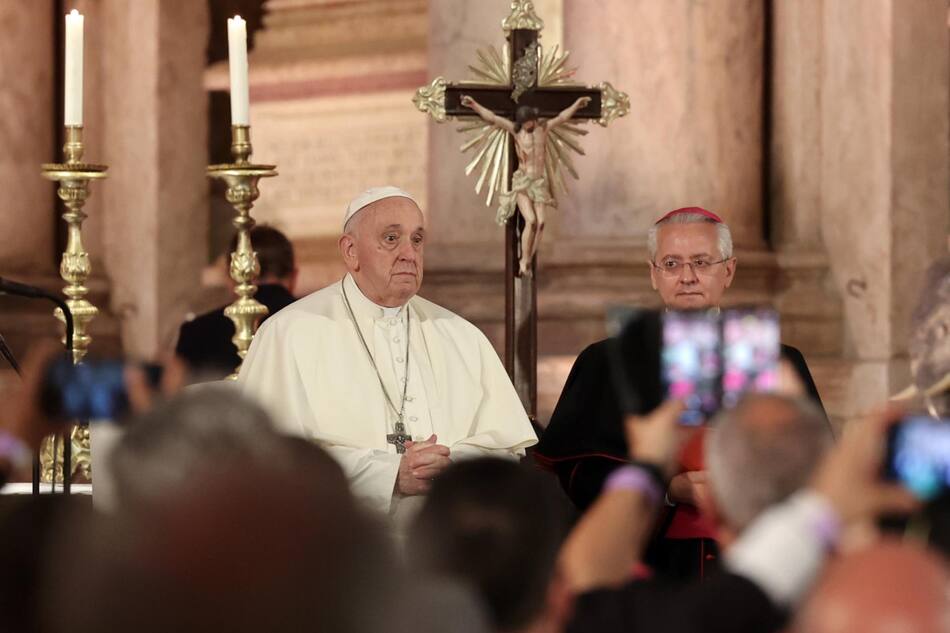 El Papa Francisco en su visita a Portugal. Foto: EFE.