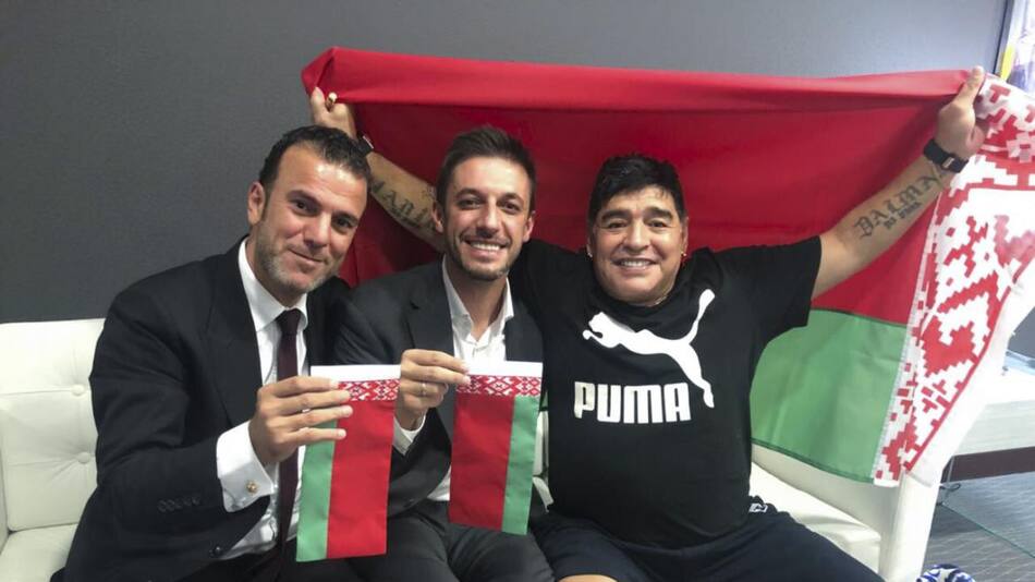 Diego Maradona cierra acuerdo con Bielorrusia (NA)