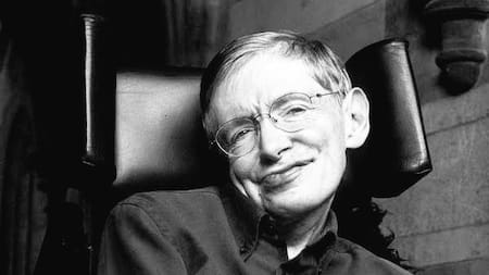 “Llega el fin del mundo”: la alarmante predicción de Stephen Hawking para 2024