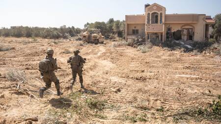 Soldados israelíes en la Franja de Gaza; guerra Israel-Hamás: Foto: X @idfonline