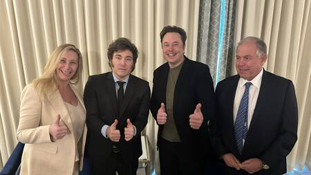Javier Milei, Karina Milei y Gerardo Werthein junto a Elon Musk. Foto: Twitter.