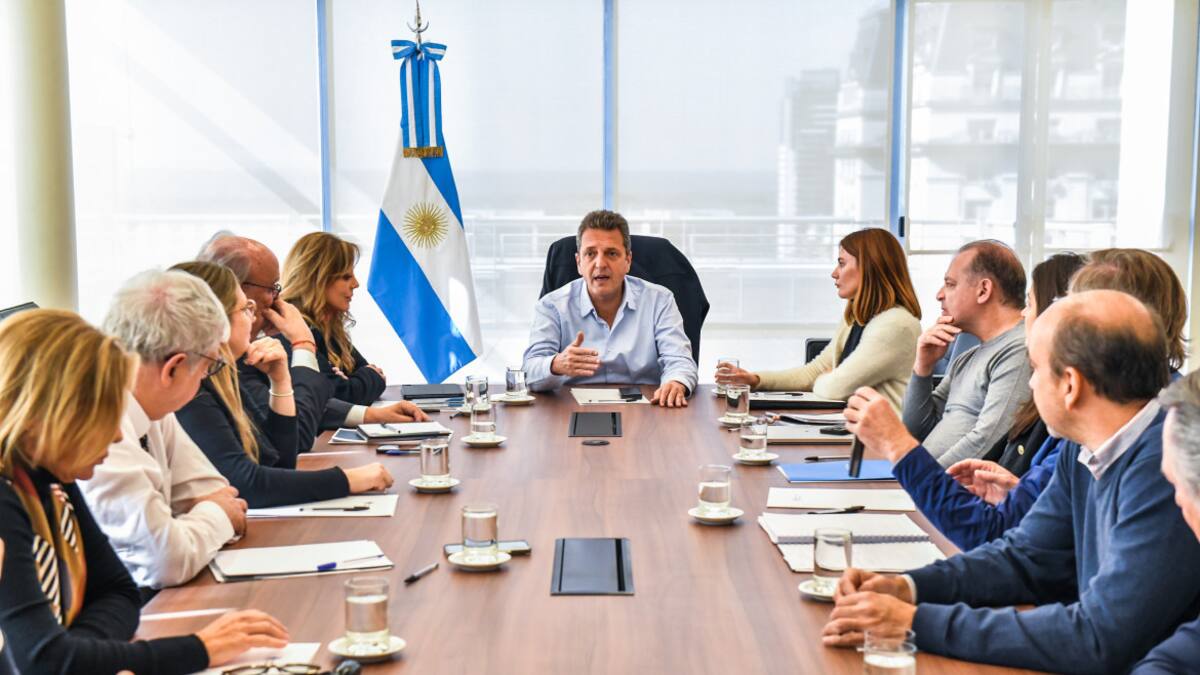 Sergio Massa se reunió junto a su gabinete. Foto: Télam.
