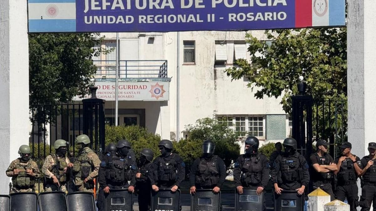 Policía de Rosario durante las protestas