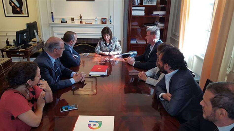 Patricia Bullrich y Martín Sabbatella (DYN)
