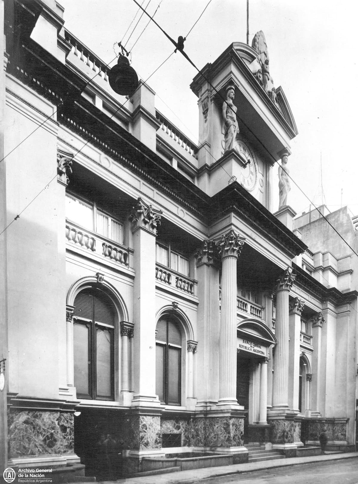 Fachada del Banco Central