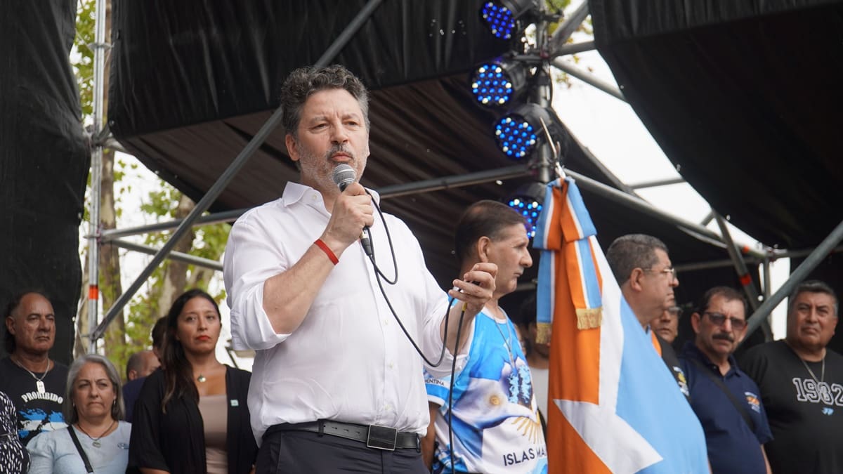 Gustavo Menéndez, intendente de Merlo.