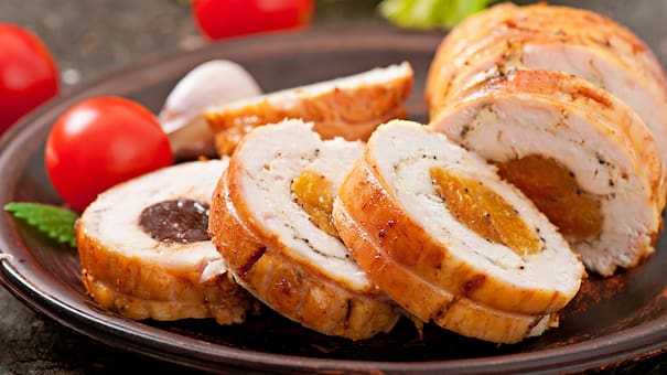 Un clásico infaltable para la Navidad: cómo hacer matambre de pollo casero, una receta económica y en simples pasos