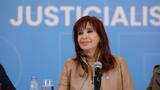 Cristina Kirchner a la espera de la definición de la causa "Vialidad": se reúne con senadores del PJ