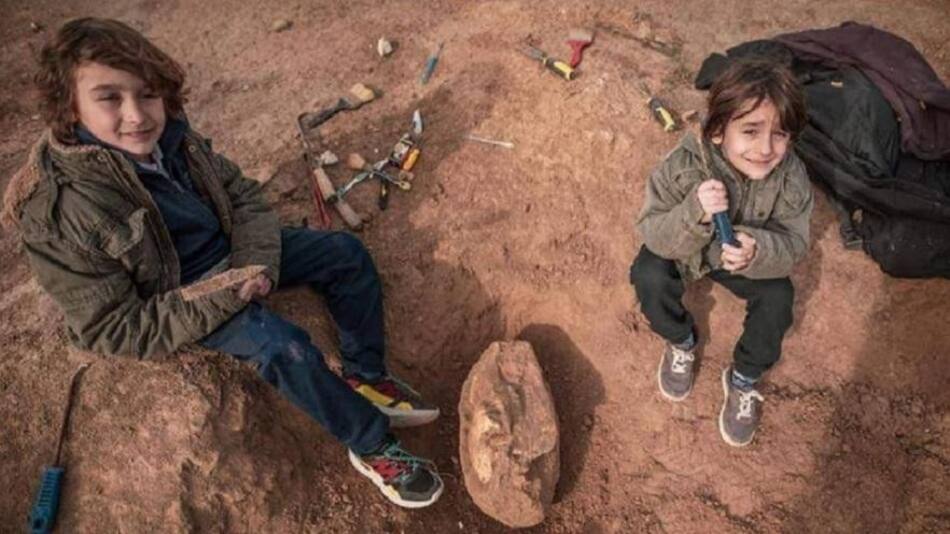 Nene encontró en la playa un cráneo de 700 mil años. NA