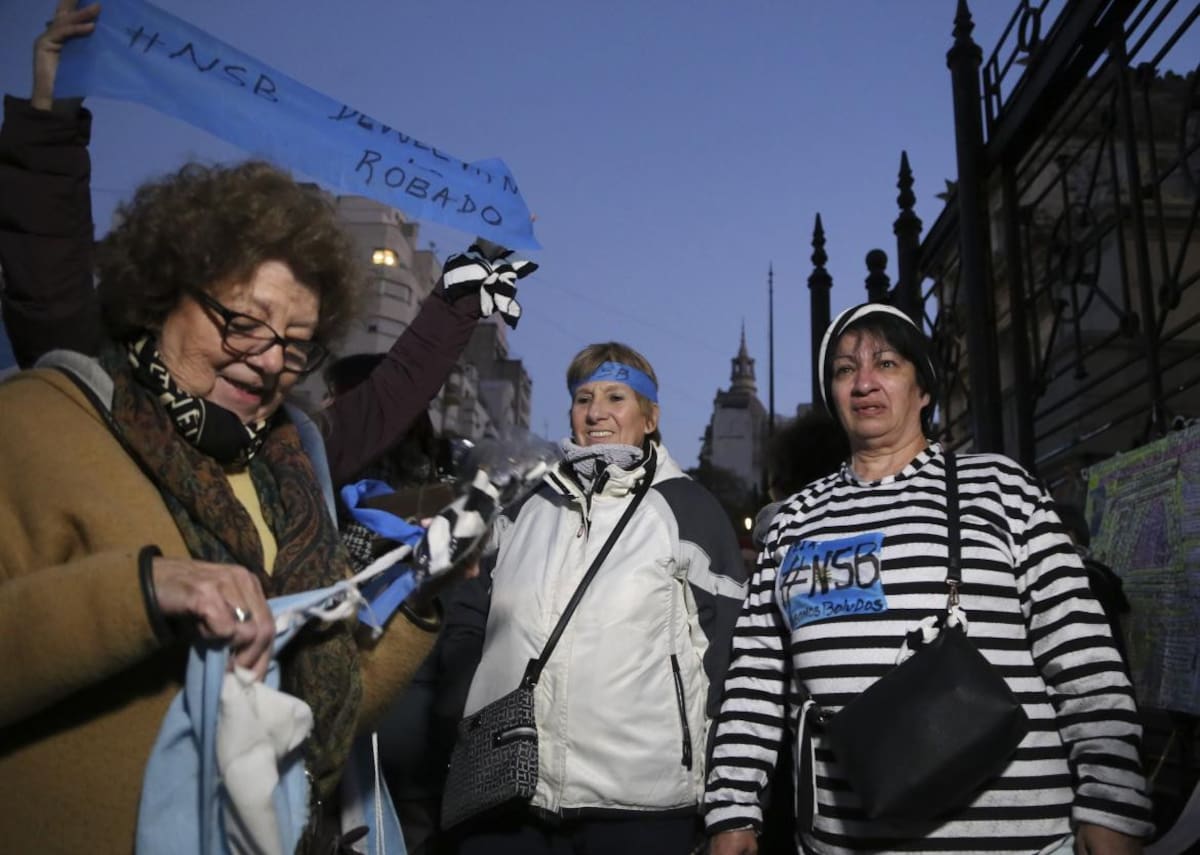 #21A - Marcha en el Congreso por el desafuero de Cristina Kirchner - NA