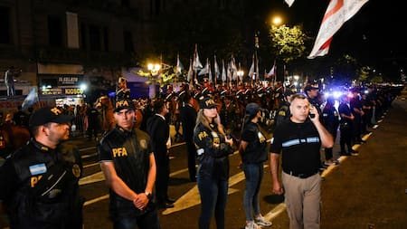 Llegada de Javier Milei al Congreso para las sesiones ordinarias. Foto: Reuters.