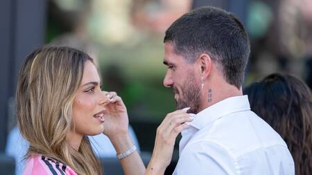 Tini Stoessel y Rodrigo De Paul.